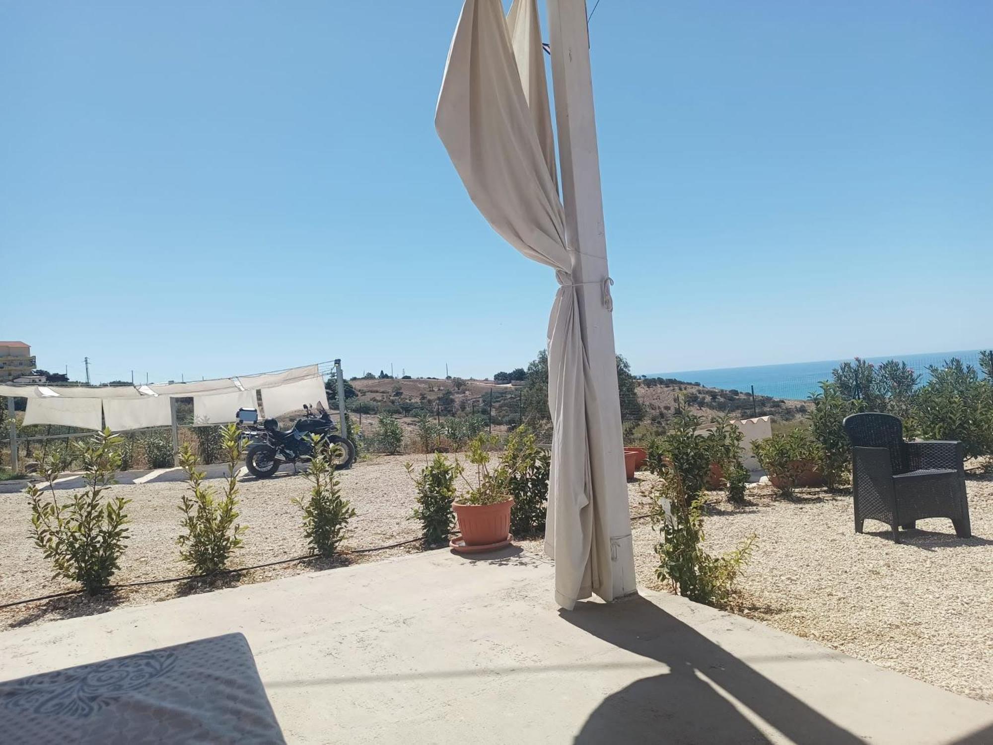 Casa Vacanze Abbacari Реальмонте Экстерьер фото